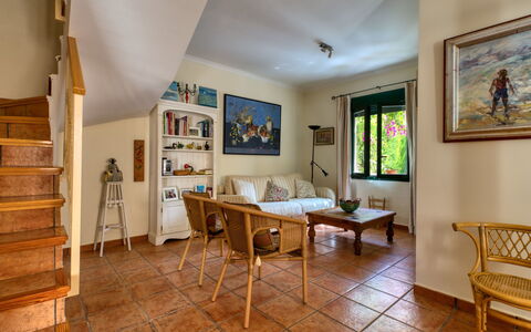 Jardines del Mar: Pièce, Propriété, Bâtiment, Design Intérieur, Sol, Meubles, Plafond, Maison, Table, Immobilier