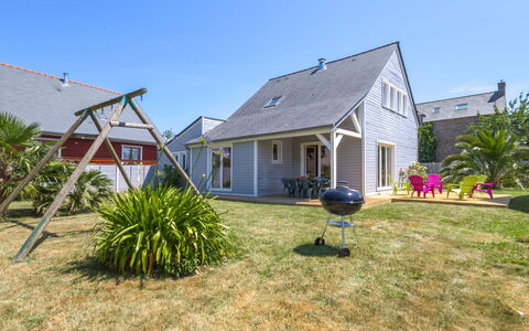 Pen-Guen: Propriété, Domicile, Maison, Immobilier, Lot Terre, Chalet, Pelouse, Herbe, Cour, Toit