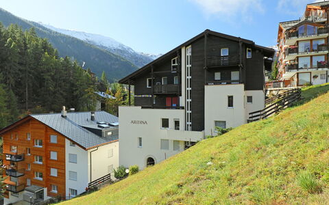 Armina: Appartement, Village De Montagne, Balcon, Hôtel, Villa, Alpes