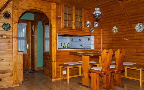 Blue: Bâtiment, Meubles, Table, Fenêtre, Bois, Maison, Design Intérieur, Tache De Bois, Porte, Sol