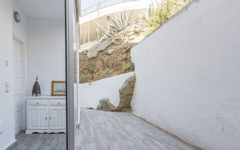 Belleza: Blanc, Propriété, Sol, Pièce, Maison, Mur, Architecture, Design Intérieur, Bâtiment, Domicile