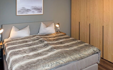 Monazit: Chambre, Lit, Meubles, Pièce, Matelas, Drap De Lit, Literie, Cadre De Lit, Propriété, Sol