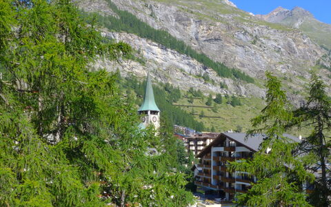Monazit: Montagnes Relief, Montagne, Végétation, Chaîne De Montagnes, Village De Montagne, Alpes, Station De Montagne, Région Sauvage, Arbre, Réserve Naturelle
