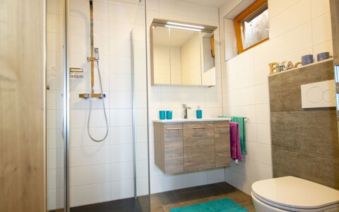 Ötz 150: Salle De Bains, Pièce, Propriété, Luminaire Plomberie, Bâtiment, Architecture, Design Intérieur, Maison, Immobilier, Tuile