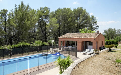 Le Cabanon: Nuage, Plante, Ciel, L'Eau, Propriété, Bâtiment, Piscine, Arbre, Ombre, Lot Terre