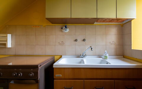 Casa della Peschiera: Comptoir, Cabinetry, Robinet, Evier, Évier, Meubles, Propriété, Luminaire Plomberie, Bâtiment, Cuisine