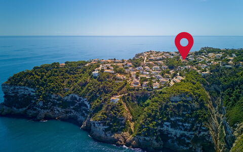 Villa Bellevue: L'Eau, Ciel, Bleu Azur, Paysage Naturel, Cotiers Et Relief Océaniques, Horizon, Paysage, Promontoire, Rive