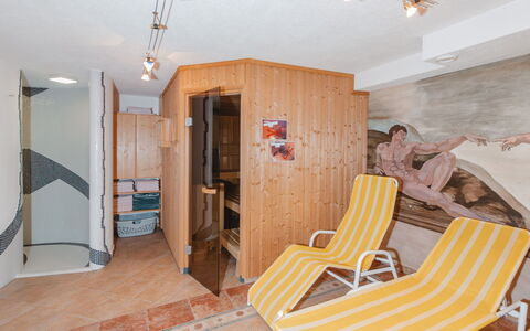 Mitteregg: Meubles, Confort, Bois, Éclairage, Sol, Sol, Salon, Dur, Accoudoir, Immobilier