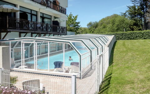 Saint Briac 651: Maison, Propriété, Architecture, Bâtiment, Botanique, Domicile, Immobilier, Façade, Arbre, Orangerie