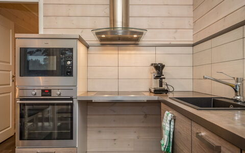 Pertunmaa 603: Sol, Cuisine, Cabinetry, Bois, Comptoir, Sol, Appareil De Cuisine, Design Intérieur, Meubles, Électroménager