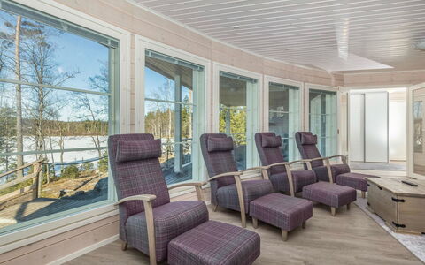 Paula: Balcon, Appartement, Ombre, Verre, Condominium, Balustrade, Porche, Daylighting, Plate-Forme, Mobilier De Jardin