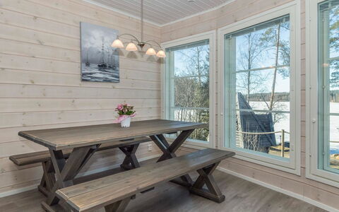 Paula: Balcon, Appartement, Ombre, Verre, Condominium, Balustrade, Porche, Daylighting, Plate-Forme, Mobilier De Jardin