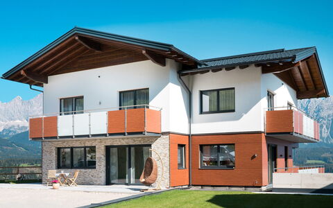 Schladming 620: Ciel, Bâtiment, Fenêtre, Plante, Maison, Arbre, Lot Terre, Design Urbain, Quartier, Zone Résidentielle