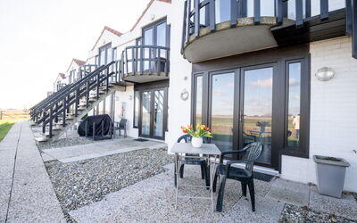 Logement:&nbsp;Marlene with Parking and Shared Pool 230.8