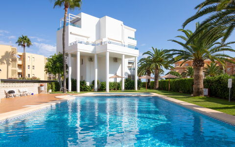 La Senia: Piscine, Propriété, Bâtiment, Immobilier, Biens, Recours, Vacances, Palmier, Maison, Ville