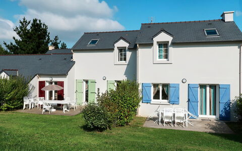 Crozon-Morgat 642: Ciel, Plante, Nuage, Bâtiment, Propriété, Fenêtre, Maison, Porte, Arbre, Lot Terre
