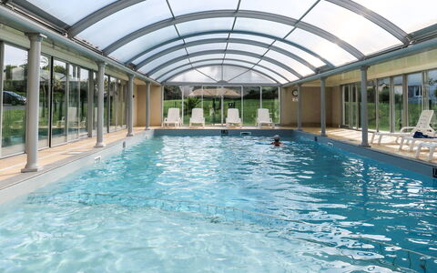 Crozon-Morgat 642: L'Eau, Propriété, Plante, Piscine, Bleu Azur, Ciel, Bâtiment, Loisir, Ombre, Des Loisirs