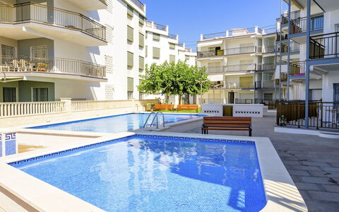 Costa Playa: Propriété, Bâtiment, Piscine, Condominium, Appartement, Immobilier, Maison, Zone Résidentielle, Ville, Domicile