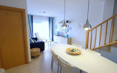 Residencial Mar: Pièce, Propriété, Meubles, Design Intérieur, Bâtiment, Maison, Sol, Table, Immobilier, Salle À Manger