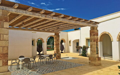 Tenuta Vigna Corallo: Propriété, Bâtiment, Domicile, Maison, Immobilier, Patio, Biens, Architecture, Colonne, Zone Résidentielle