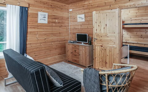 B: Bois, Sol, Sol, Meubles, Parquet, Design Intérieur, Lit Superposé, Pièce, Tache De Bois, Dur