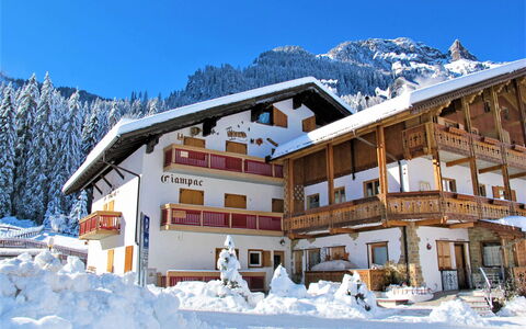 Ciampac: Neige, L'Hiver, Propriété, Village De Montagne, Montagne, Domicile, Maison, Station De Montagne, Station De Ski, Chaîne De Montagnes