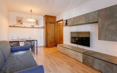 Condominio al Parco 370.5: Meubles, Canapé, Bois, Design Intérieur, Salle, Confort, Sol, Sol, Salon, Dur