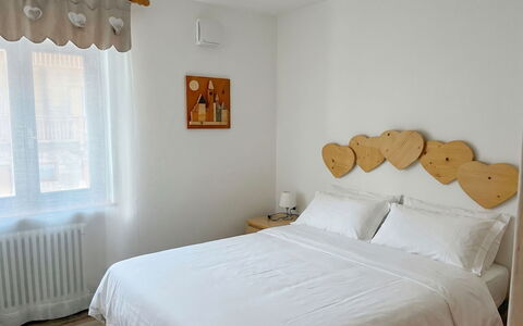Canazei 510: Meubles, Design Intérieur, Chambre, Lit, Bois, Drap De Lit, Literie, Linge, Pièce, Textile