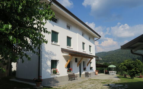 Casa Amica: Propriété, Maison, Bâtiment, Immobilier, Domicile, Architecture, Villa, Façade, Ciel, Biens