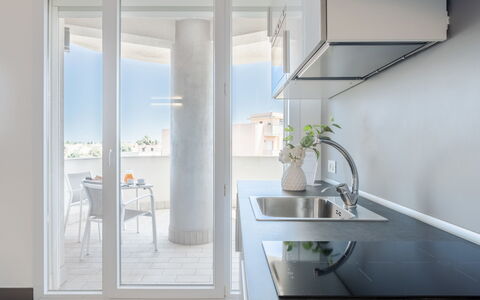 Marsala 120: Cabinetry, Propriété, Évier, Robinet, Evier, Bâtiment, Comptoir, Bois, Cuisine