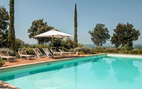 Lavacchio 16: L'Eau, Ciel, Propriété, Plante, Piscine, Arbre, Ombre, Mobilier De Jardin, Loisir, Composite