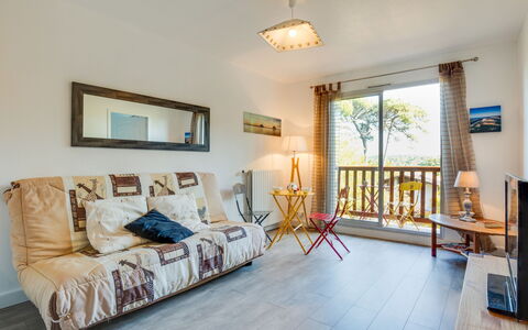Résidence le Parc: Pièce, Propriété, Meubles, Salon, Design Intérieur, Bâtiment, Maison, Immobilier, Domicile, Sol