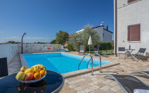 Poreč Nova Vas 107: Propriété, Piscine, Maison, Immobilier, Bâtiment, Vacances, Villa, Domicile, Loisir, Biens