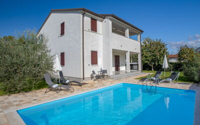 Poreč Nova Vas 107: Propriété, Maison, Bâtiment, Immobilier, Piscine, Villa, Domicile, Zone Résidentielle, Architecture, Vacances