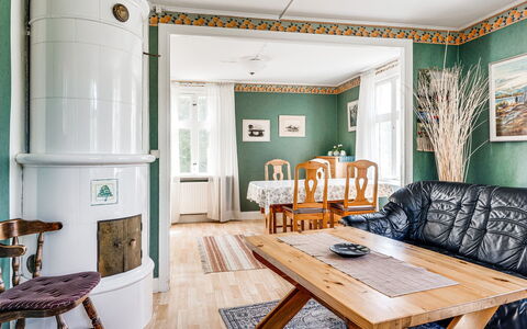 Ilingetorp: Table, Meubles, Canapé, Bleu, Design Intérieur, Bois, Bâtiment, Sol, Sol, Confort