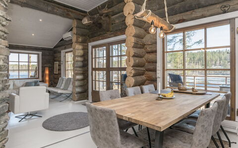 Villa Moose: Bois, Meubles, Plafond, Sol, Design Intérieur, Domicile, Sol, Salon, Chaise, Table Cuisine Et Salle A Manger