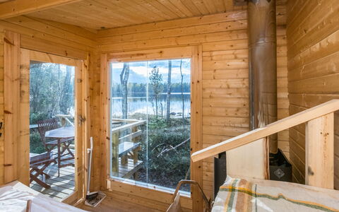 Villa Tilia: Lit, Meubles, Chambre, Design Intérieur, Literie, Drap De Lit, Sol, Bois, Sol, Pièce