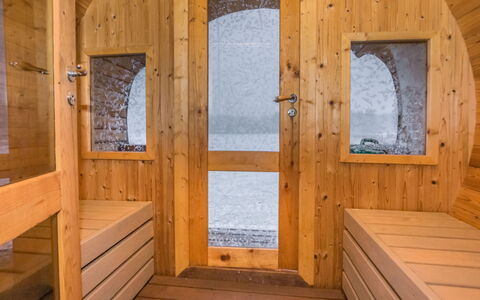 Kissaniemi: Bois, Sol, Sol, Meubles, Parquet, Design Intérieur, Lit Superposé, Pièce, Tache De Bois, Dur
