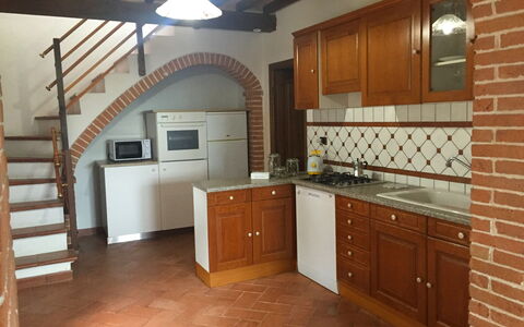 Villa Martina: Comptoir, Pièce, Propriété, Meubles, Cabinetry, Bâtiment, Cuisine, Sol, Tuile, Design Intérieur
