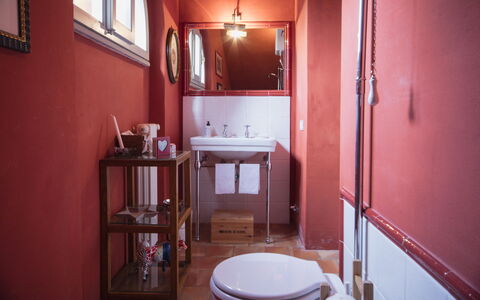 Villa Bacco: Pièce, Propriété, Salle De Bains, Maison, Bâtiment, Meubles, Design Intérieur, Sol, Domicile, Immobilier