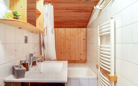 Saint Gervais 535: Pièce, Propriété, Design Intérieur, Maison, Salle De Bains, Bâtiment, Meubles, Architecture, Immobilier, Sol