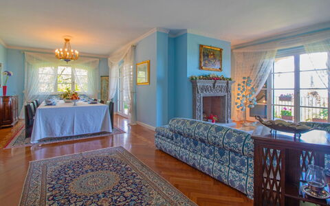 Nicoletta: Pièce, Meubles, Propriété, Chambre, Design Intérieur, Bâtiment, Lit, Sol, Immobilier, Drap De Lit