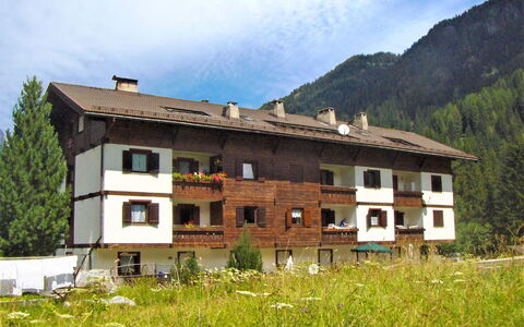 Cesa Palua: Maison, Propriété, Montagnes Relief, Montagne, Station De Montagne, Chaîne De Montagnes, Domicile, Bâtiment, Alpes, Zone Rurale