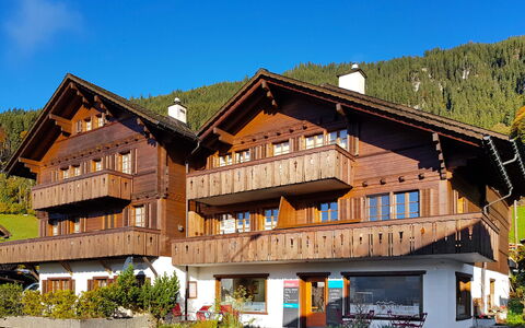 Chalet Burgfeld: Maison, Propriété, Bâtiment, Domicile, Immobilier, Toit, Architecture, Montagne, Hôtel, Chaîne De Montagnes
