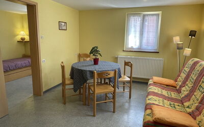 Logement:&nbsp;Résidence Jaune et Rose 100.1
