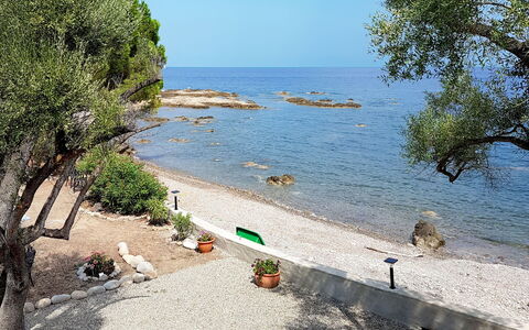 Solenzara 650: L'Eau, Ciel, Ressources En Eau, Écorégion, La Nature, Bleu Azur, Arbre, Plage, Cotiers Et Relief Océaniques, Végétation