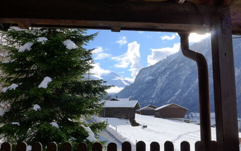 Chalet Guldeli: Propriété, Ciel, Nuage, Montagne, La Nature, Neige, Architecture, Ombre, Bâtiment, Arbre