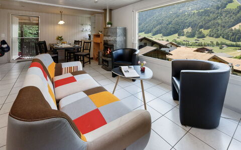 Chalet Guldeli: Meubles, Design Intérieur, Canapé, Plafond, Salon, Sol, Pièce, Sol, Éclairage