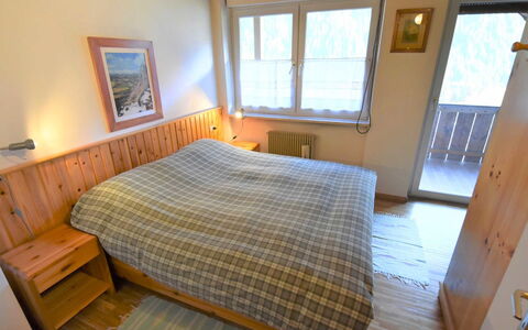 Villa Bellavista: Chambre, Pièce, Lit, Meubles, Propriété, Cadre De Lit, Drap De Lit, Sol, Dur, Daylighting