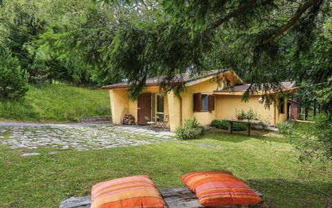 Al Faggio (Gll120): Propriété, Maison, Herbe, Domicile, Arbre, Immobilier, Botanique, Chalet, Zone Rurale, Paysage